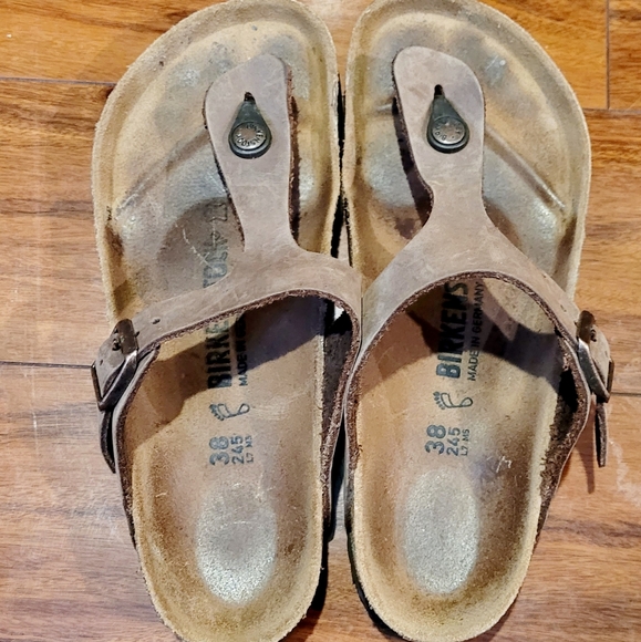 Birkenstock Shoes - Birkenstock Gizeh sandals size 38